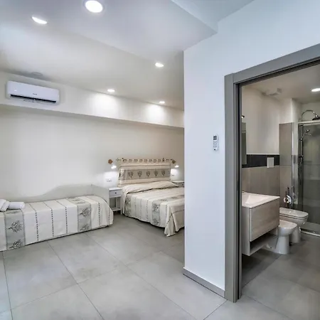 Aldo Moro Guest house